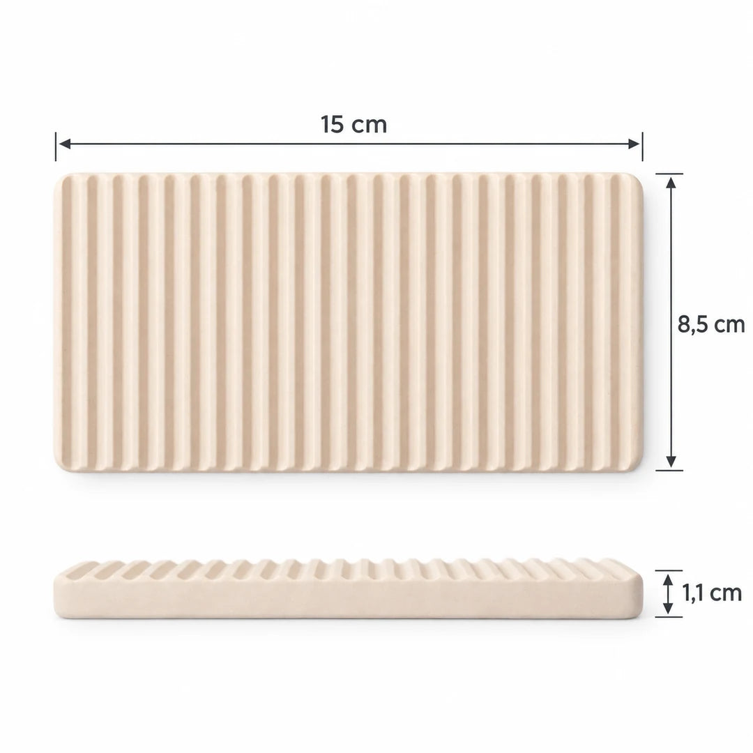 Plateau rainuré en diatomite beige de 15 × 8,5 cm et 1,1 cm d’épaisseur
