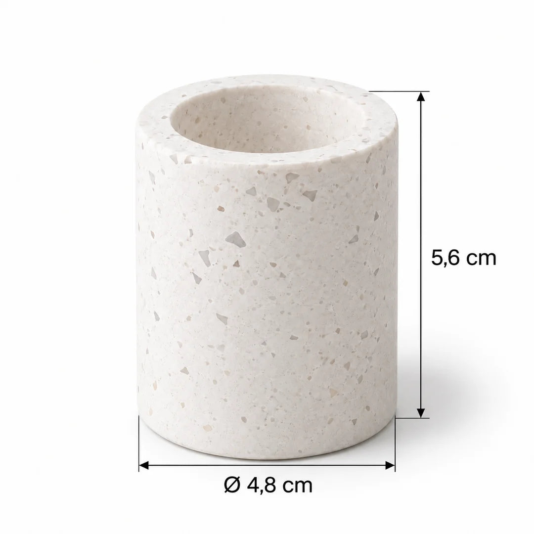 Dimensions du support pour brosse à dents Terrazzo Fall : diamètre 4,8 cm et hauteur 5,6 cm.